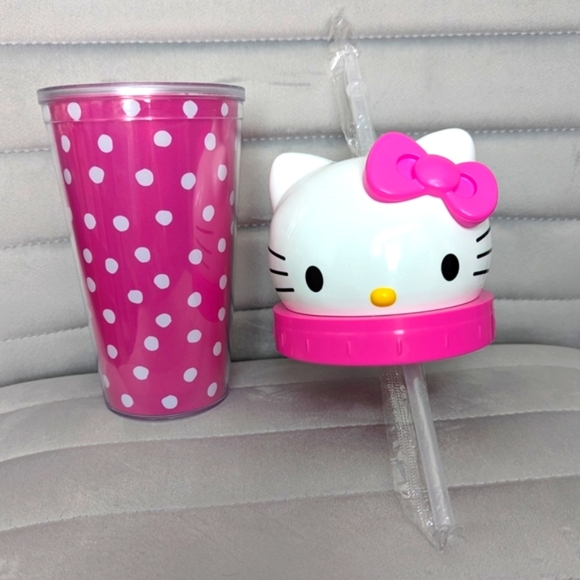 NWOT Hello Kitty Plastic Pink Polka Dot Tumbler/Water Bottle/Glass/Cup - Picture 4 of 8
